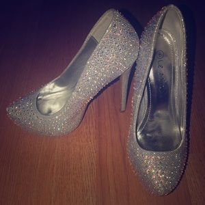 Formal Silver Bling Pumps